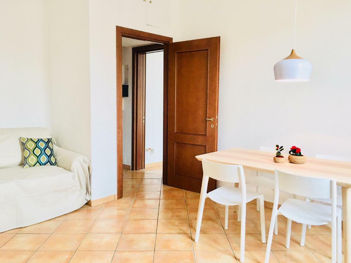 Panoramic Castle Apt Trastevere Roma Esterno foto